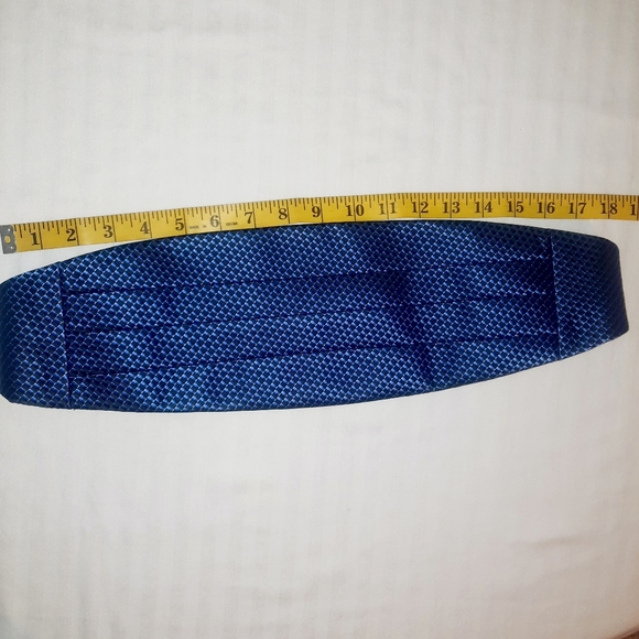 Cummerbund - Picture 6 of 7